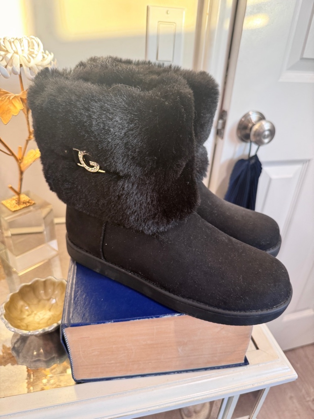 GBG Los Angeles Black Faux-Fur Cuff Winter Ankle Boots